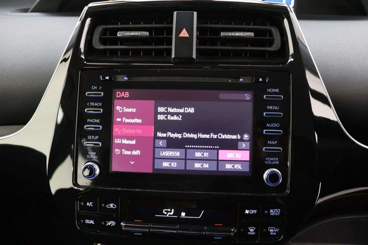 2022 TOYOTA PRIUS 2022 TOYOTA PRIUS