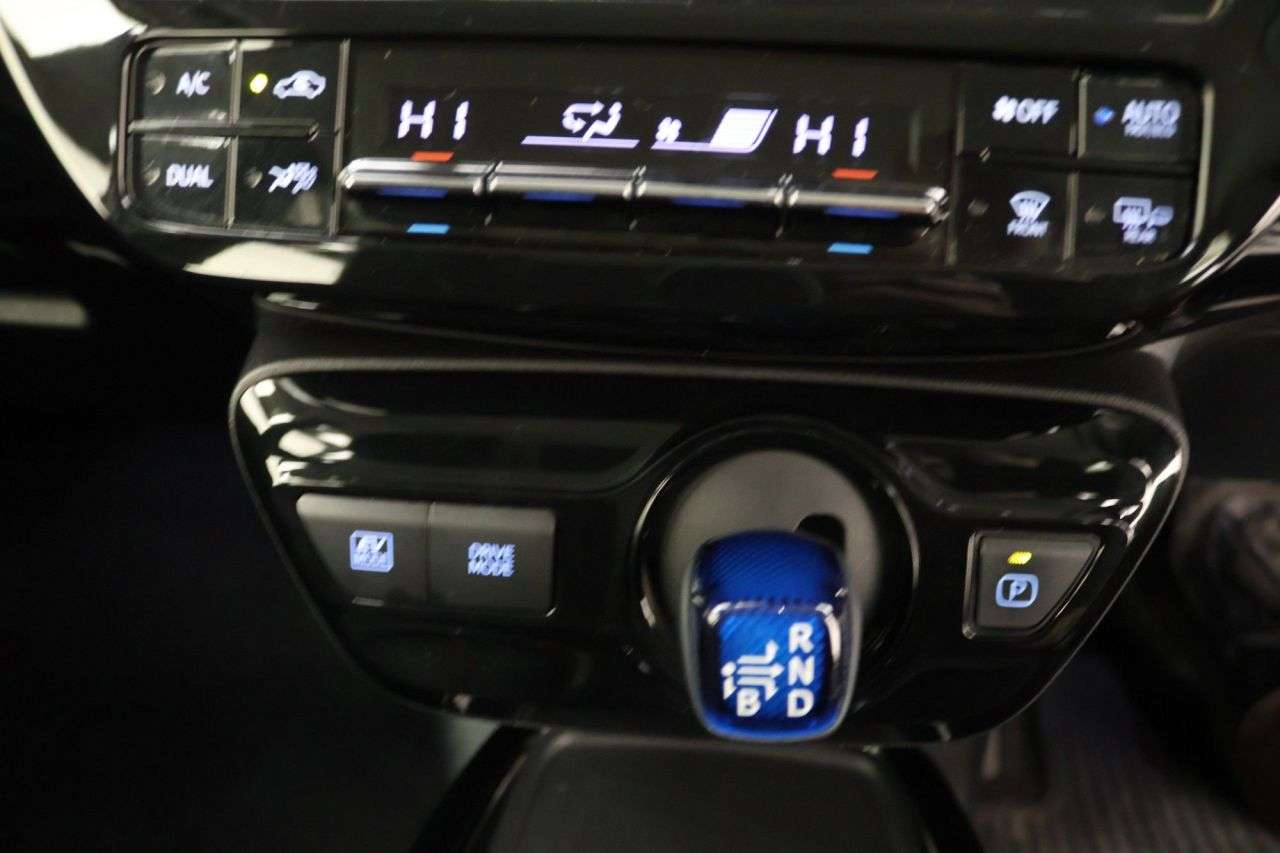 2022 TOYOTA PRIUS 2022 TOYOTA PRIUS