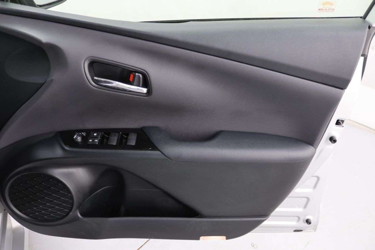 2022 TOYOTA PRIUS 2022 TOYOTA PRIUS