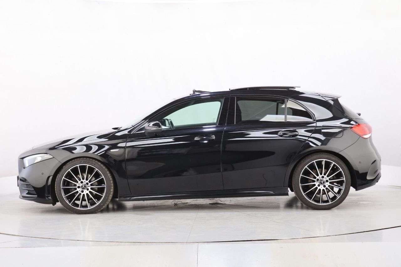 2021 MERCEDES-BENZ A CLASS 2021 MERCEDES-BENZ A CLASS