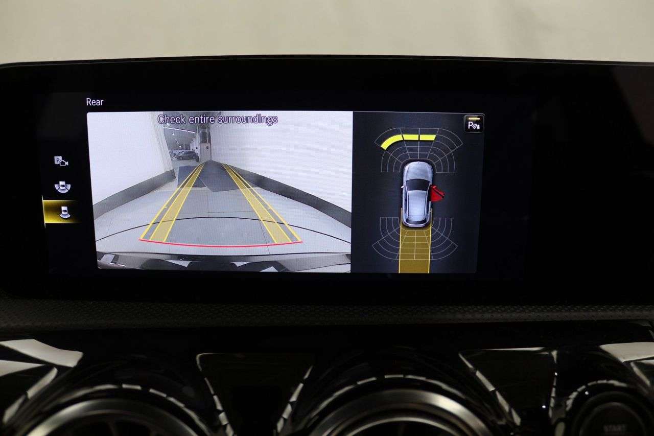 2021 MERCEDES-BENZ A CLASS 2021 MERCEDES-BENZ A CLASS