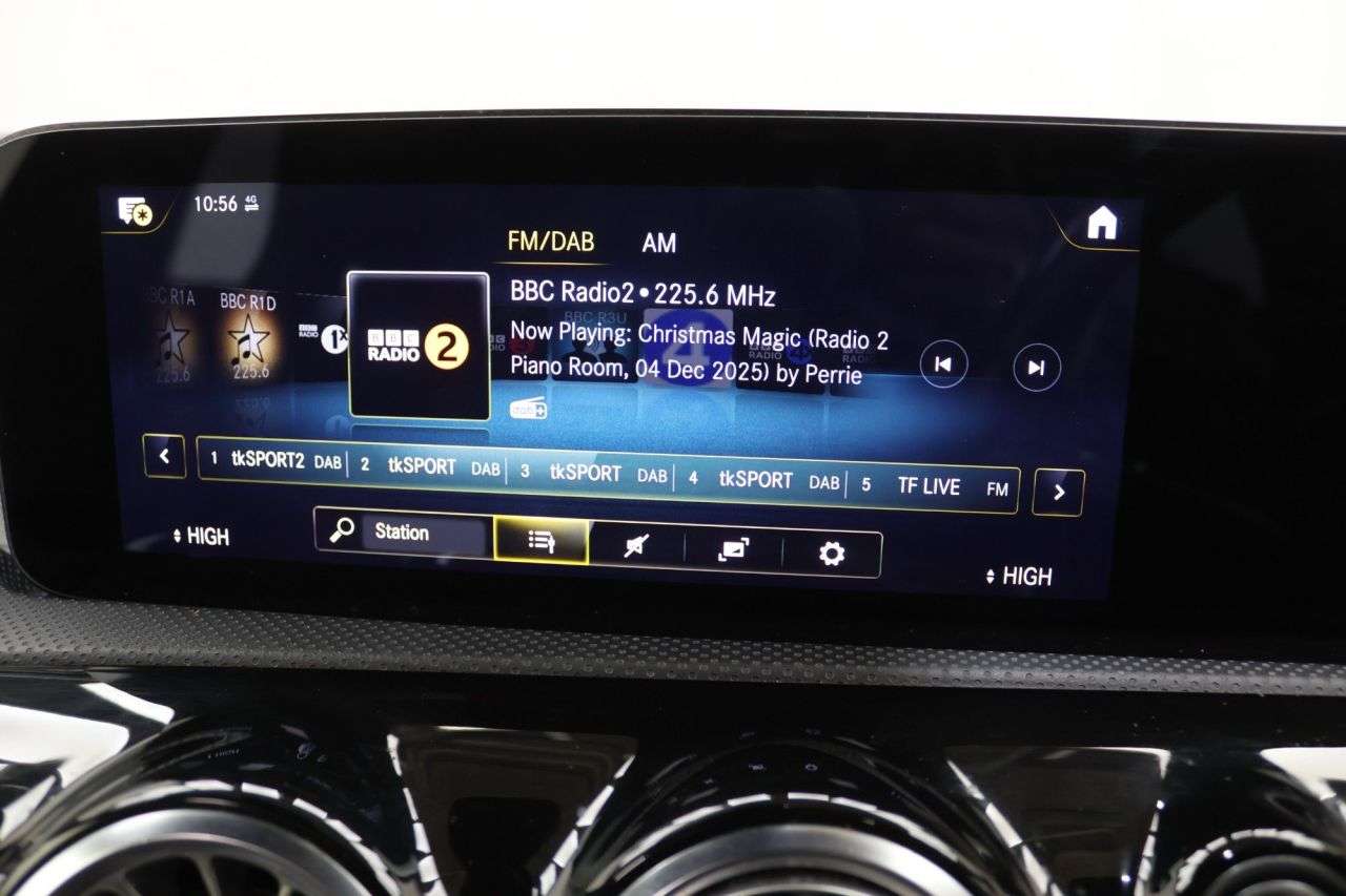 2021 MERCEDES-BENZ A CLASS 2021 MERCEDES-BENZ A CLASS