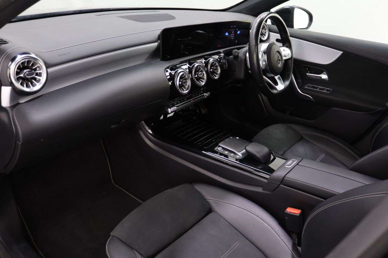 2021 MERCEDES-BENZ A CLASS 2021 MERCEDES-BENZ A CLASS