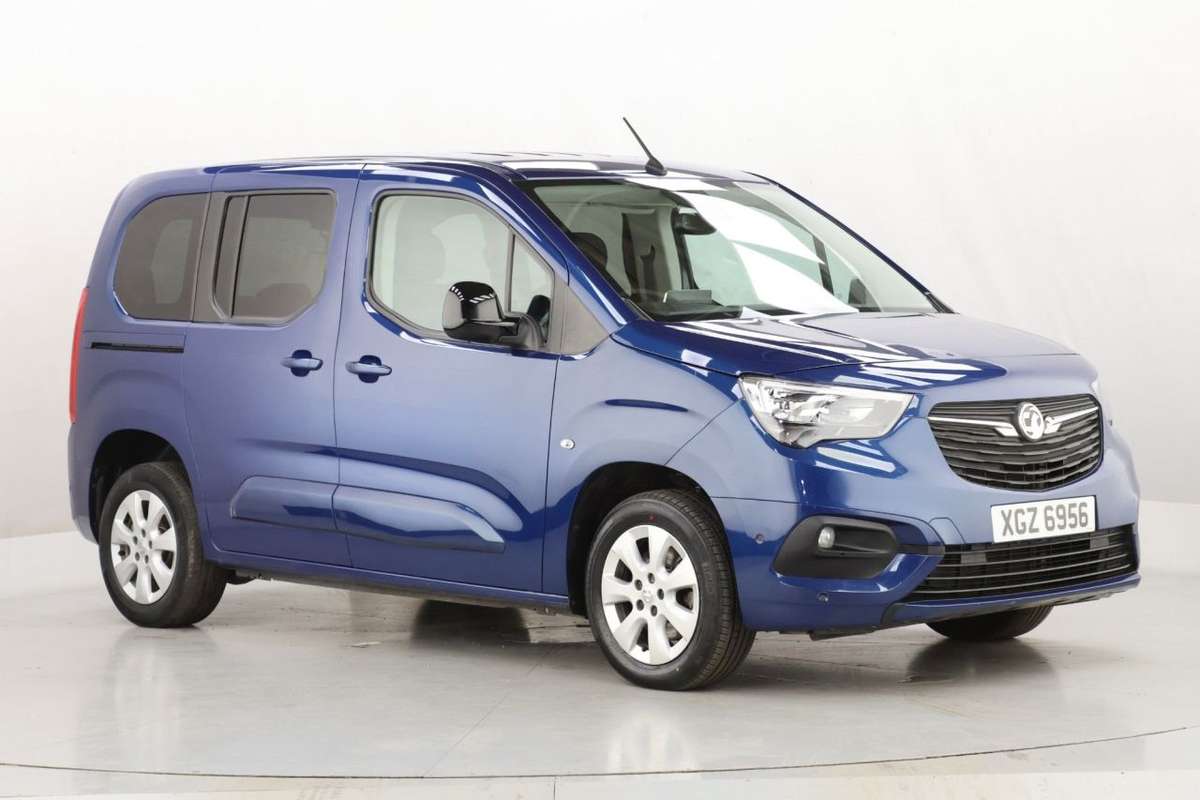 Check out this Vauxhall Combo Life 2022 Diesel Manual