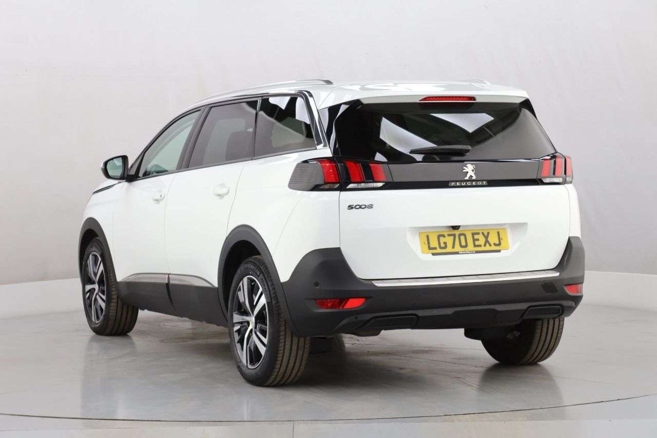 2020 PEUGEOT 5008 2020 PEUGEOT 5008