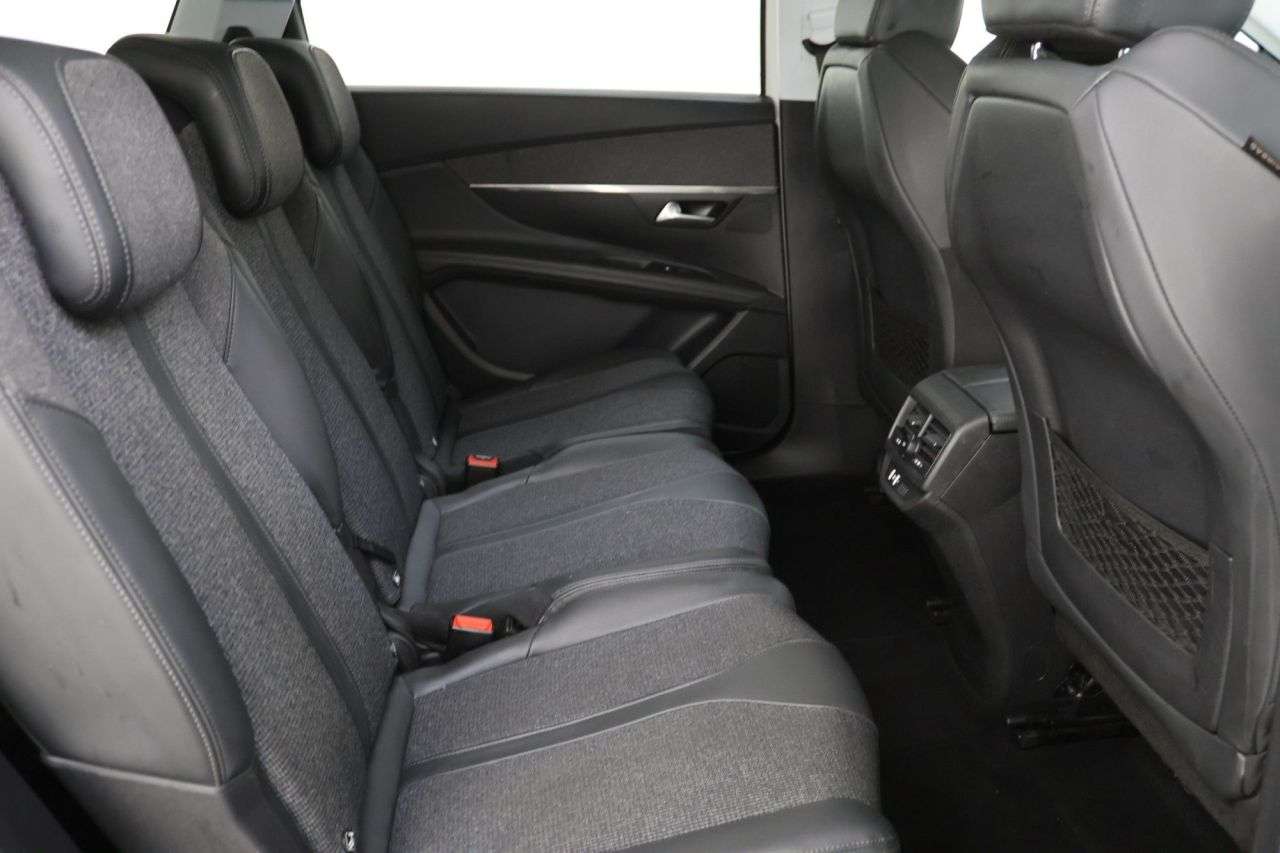 2020 PEUGEOT 5008 2020 PEUGEOT 5008