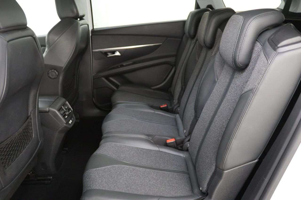 2020 PEUGEOT 5008 2020 PEUGEOT 5008