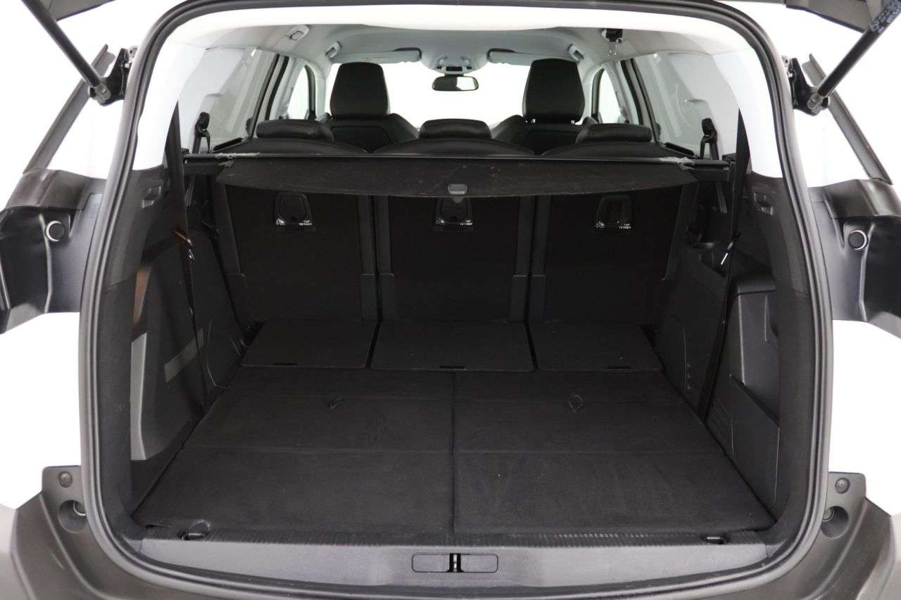 2020 PEUGEOT 5008 2020 PEUGEOT 5008