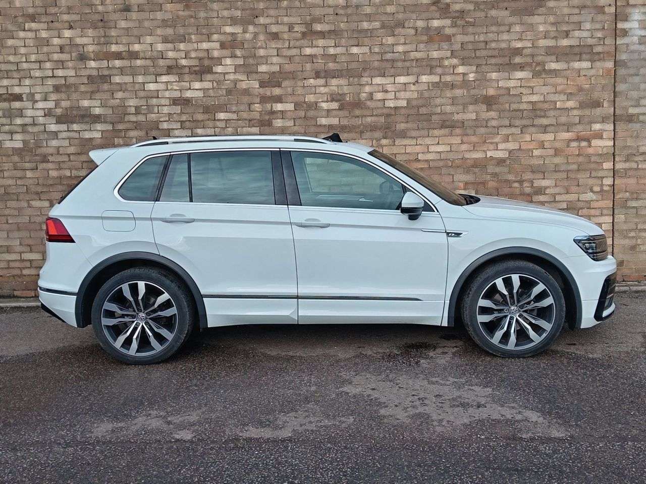 2019 VOLKSWAGEN TIGUAN 2019 VOLKSWAGEN TIGUAN