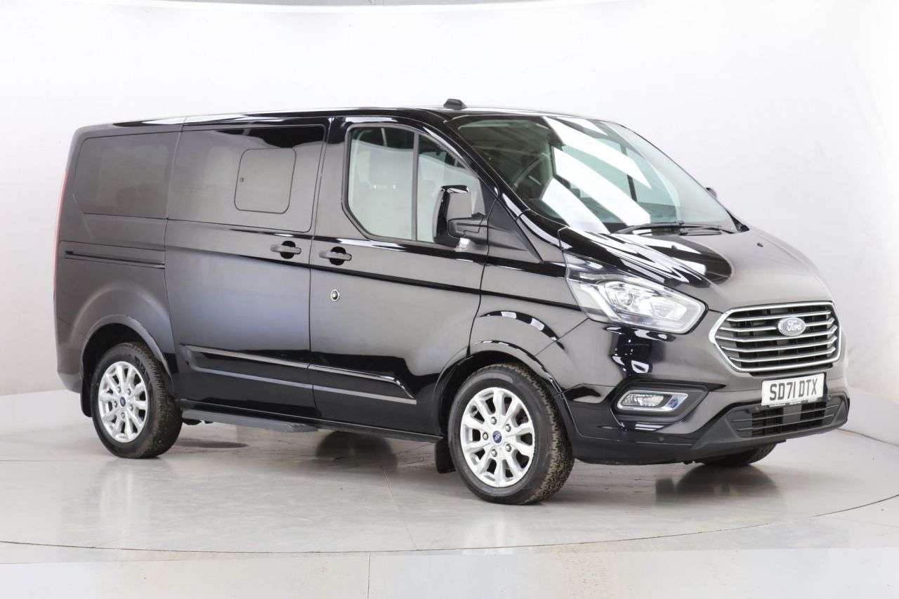 A 2021 FORD TOURNEO CUSTOM 2.0 320 EcoBlue Titanium Minibus Double Cab 5dr Diesel Manual L1 Euro 6 (s/ A 2021 FORD TOURNEO CUSTOM 2.0 320 EcoBlue Titanium Minibus Double Cab 5dr Diesel Manual L1 Euro 6 (s/