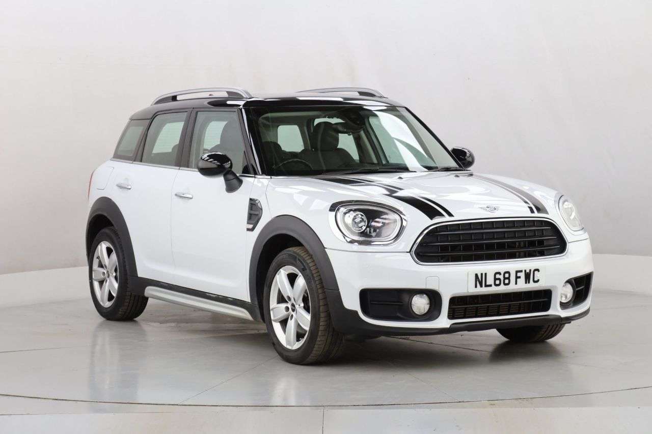 A 2018 MINI COUNTRYMAN 1.5 Cooper SUV 5dr Petrol Steptronic Euro 6 (s/s) (136 ps) A 2018 MINI COUNTRYMAN 1.5 Cooper SUV 5dr Petrol Steptronic Euro 6 (s/s) (136 ps)