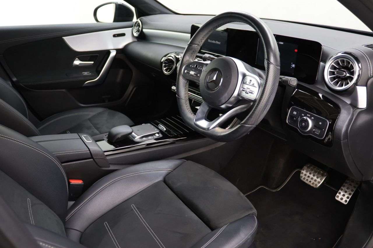 2021 MERCEDES-BENZ A CLASS 2021 MERCEDES-BENZ A CLASS