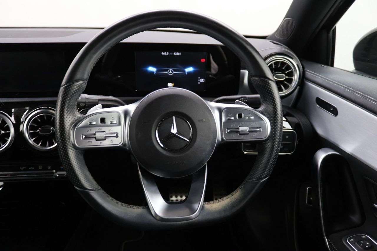 2021 MERCEDES-BENZ A CLASS 2021 MERCEDES-BENZ A CLASS