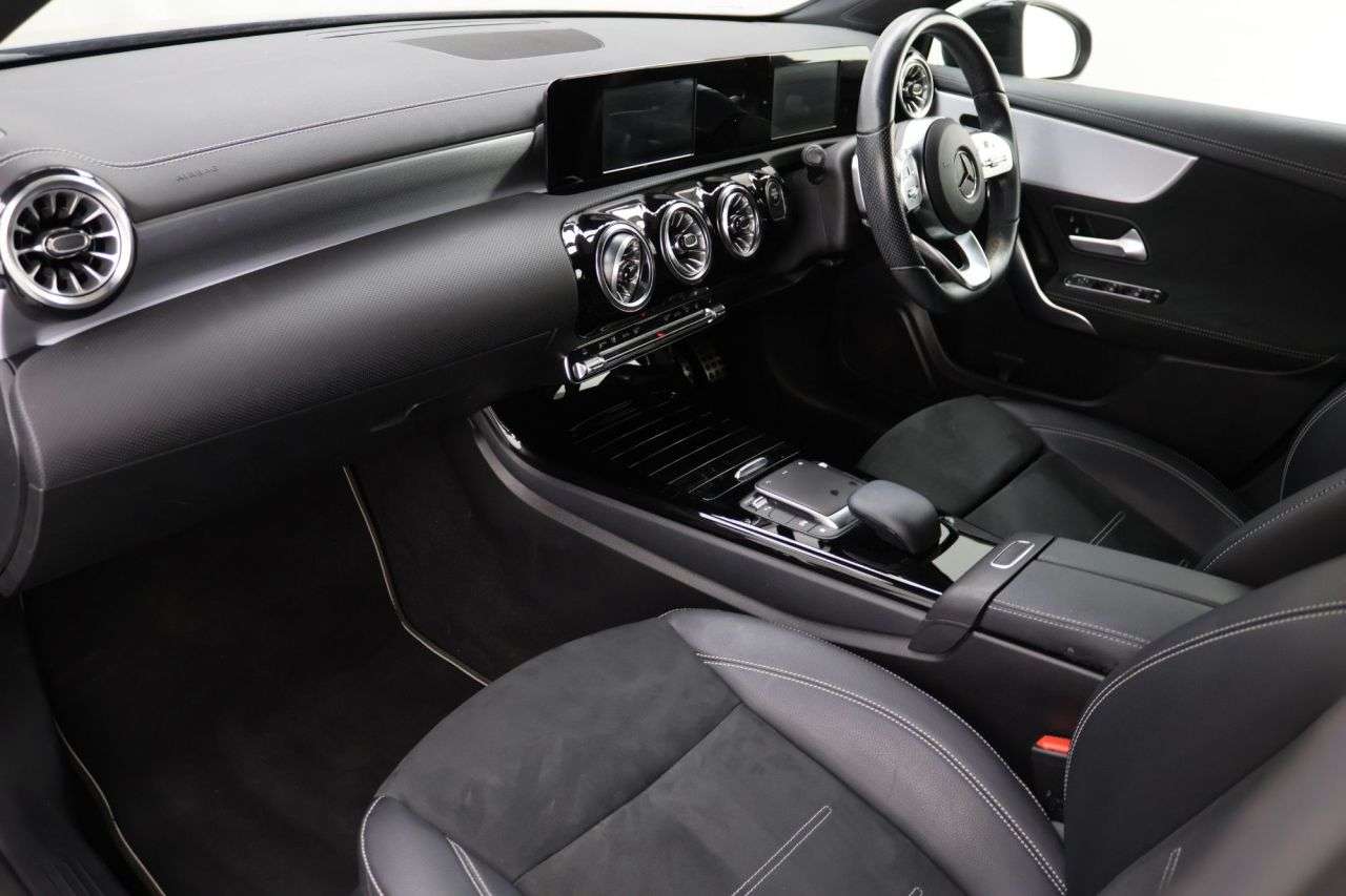 2021 MERCEDES-BENZ A CLASS 2021 MERCEDES-BENZ A CLASS