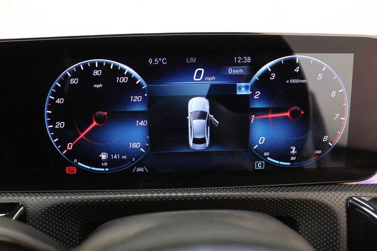 2021 MERCEDES-BENZ A CLASS 2021 MERCEDES-BENZ A CLASS