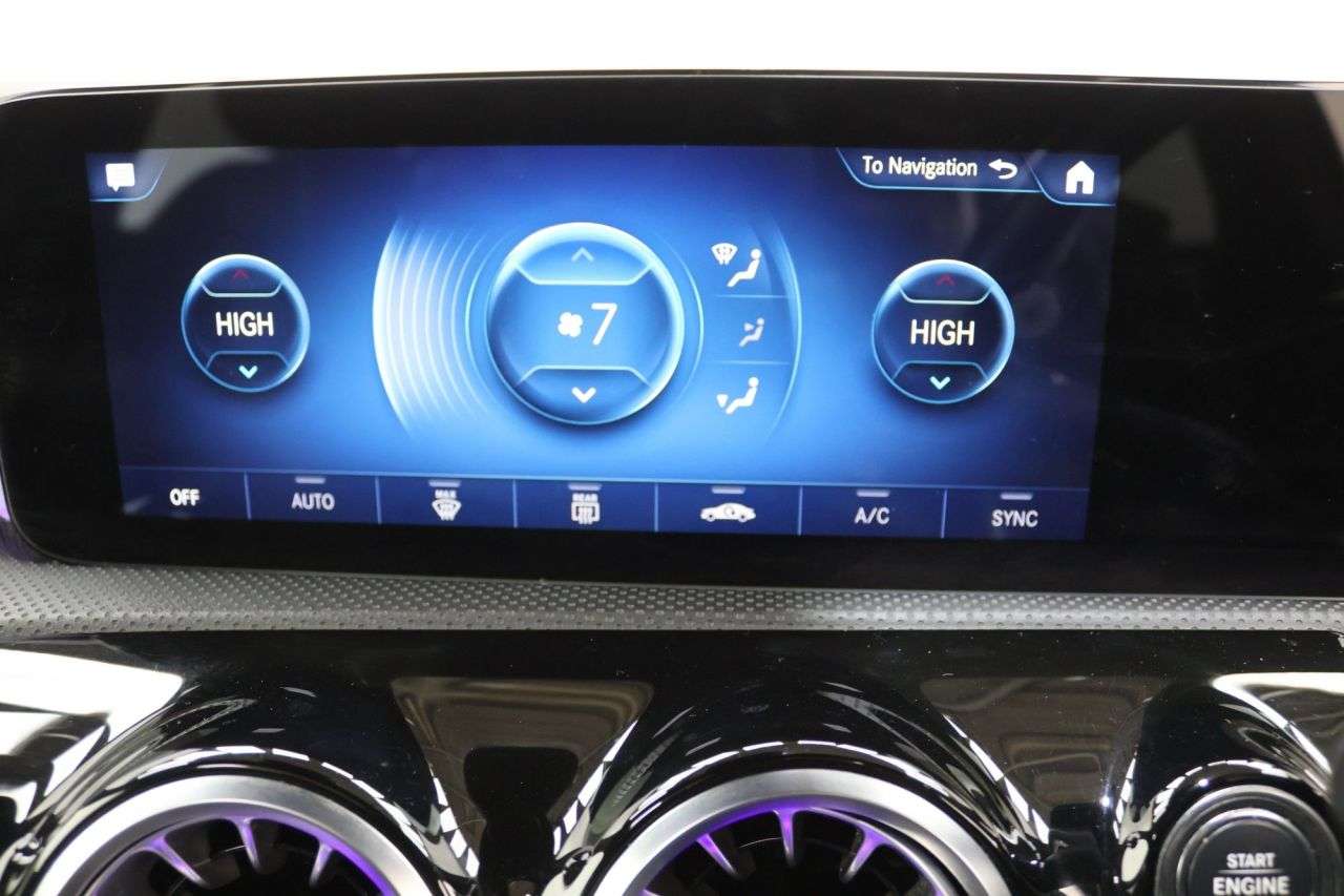 2021 MERCEDES-BENZ A CLASS 2021 MERCEDES-BENZ A CLASS