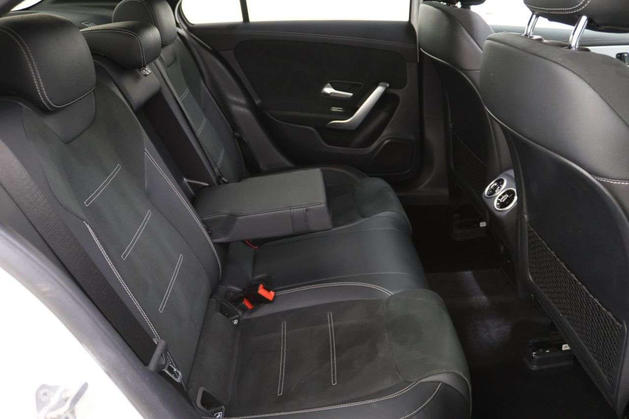 2021 MERCEDES-BENZ A CLASS 2021 MERCEDES-BENZ A CLASS