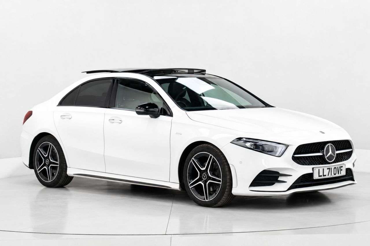 A 2021 MERCEDES-BENZ A CLASS 1.3 A200 AMG Line Edition (Premium Plus) Saloon 4dr Petrol Manual Euro 6 (s A 2021 MERCEDES-BENZ A CLASS 1.3 A200 AMG Line Edition (Premium Plus) Saloon 4dr Petrol Manual Euro 6 (s