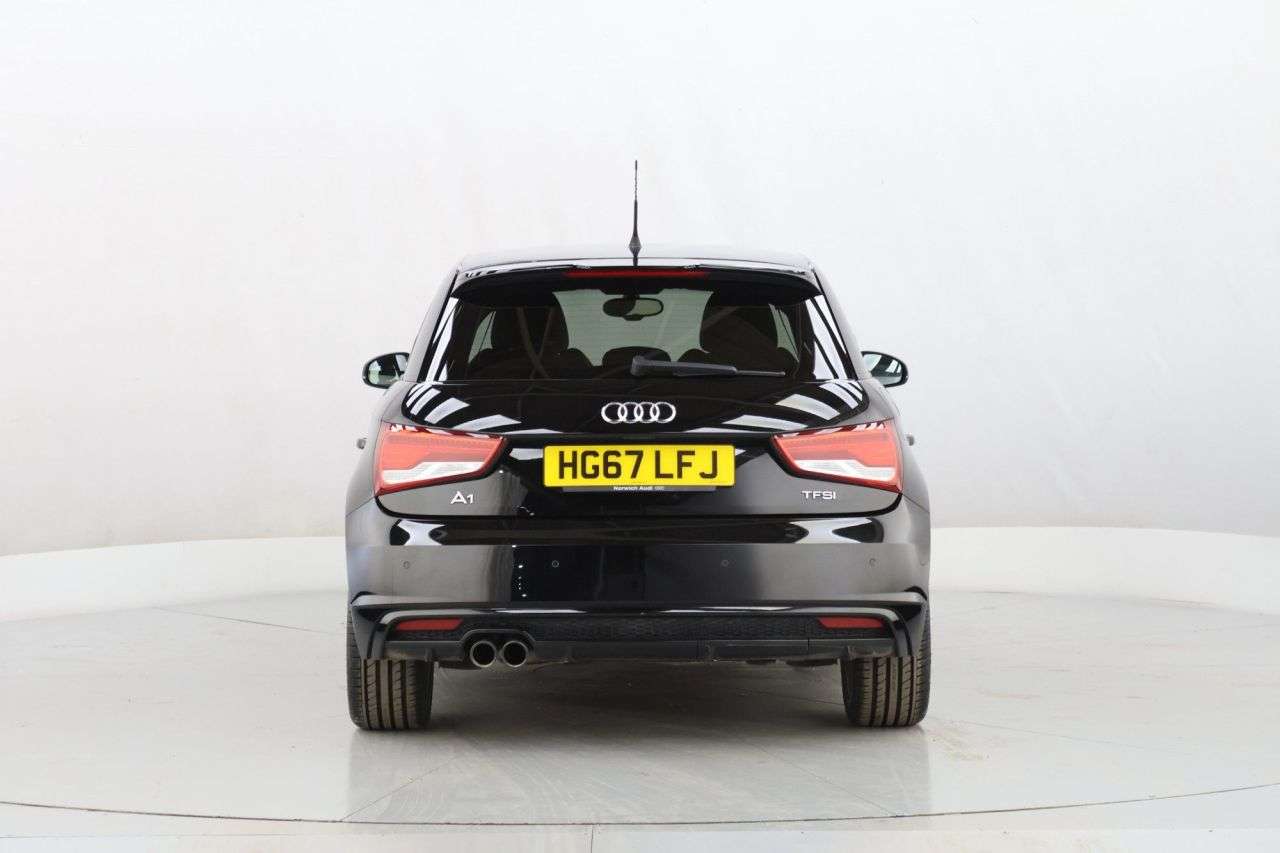 2017 AUDI A1 2017 AUDI A1