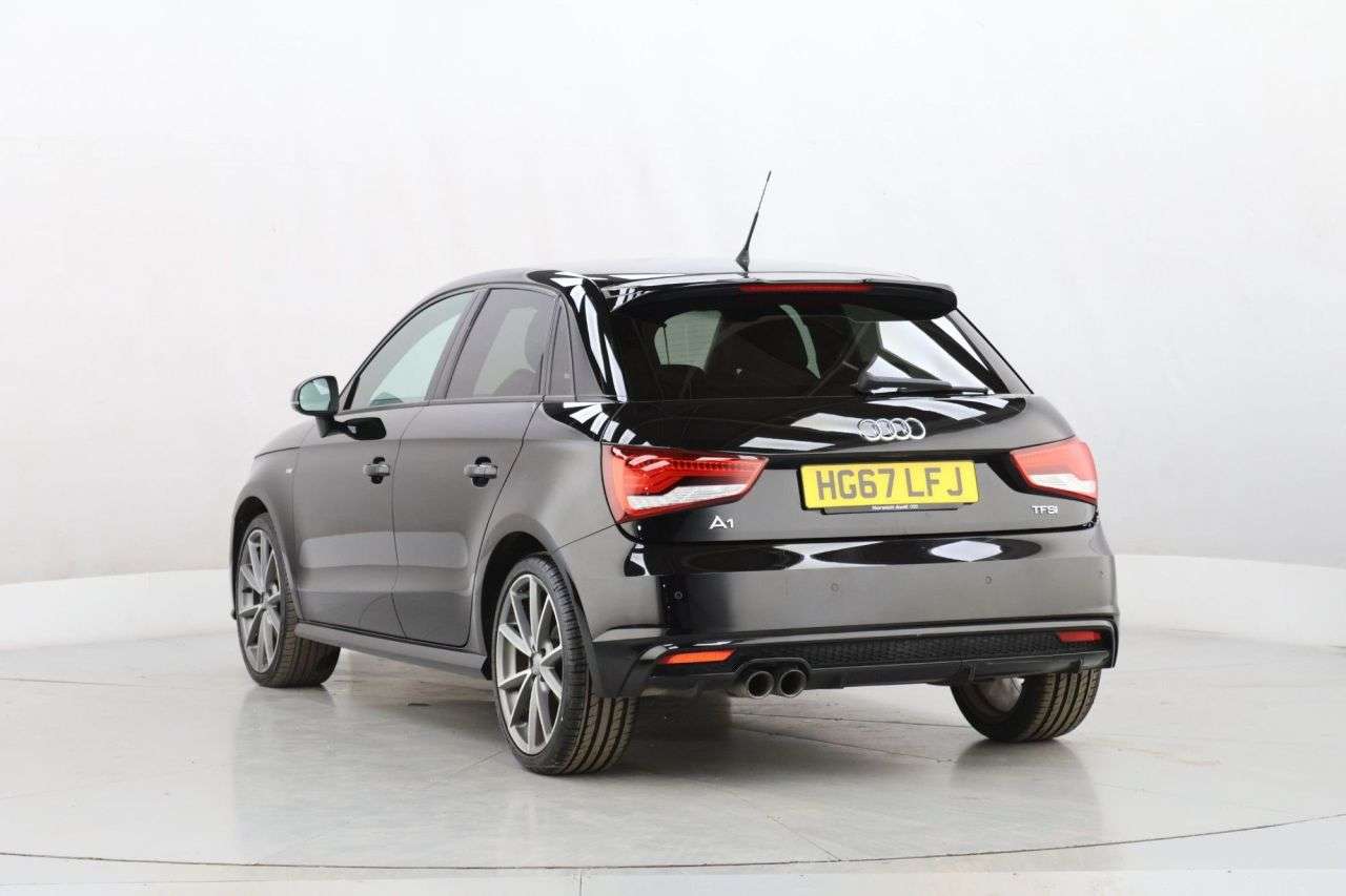 2017 AUDI A1 2017 AUDI A1