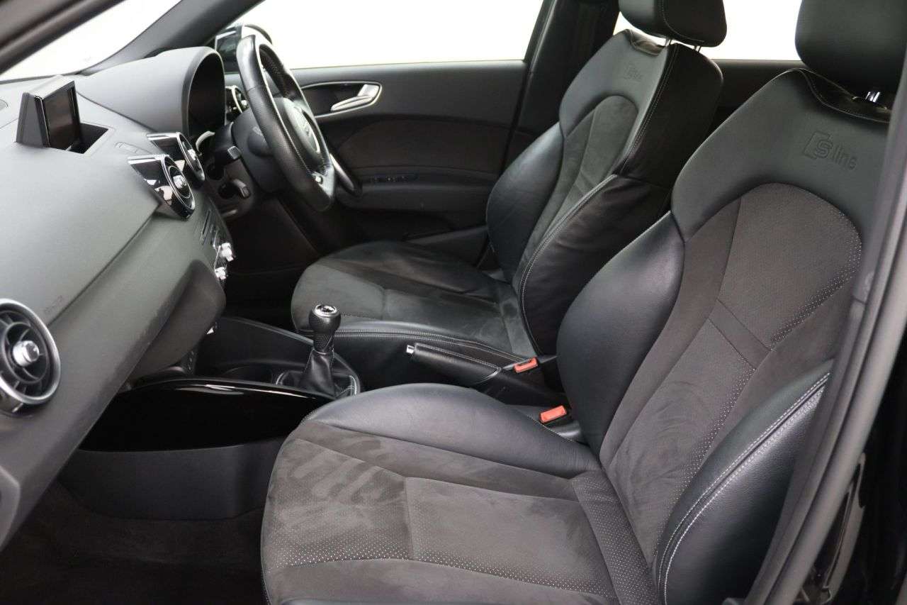 2017 AUDI A1 2017 AUDI A1