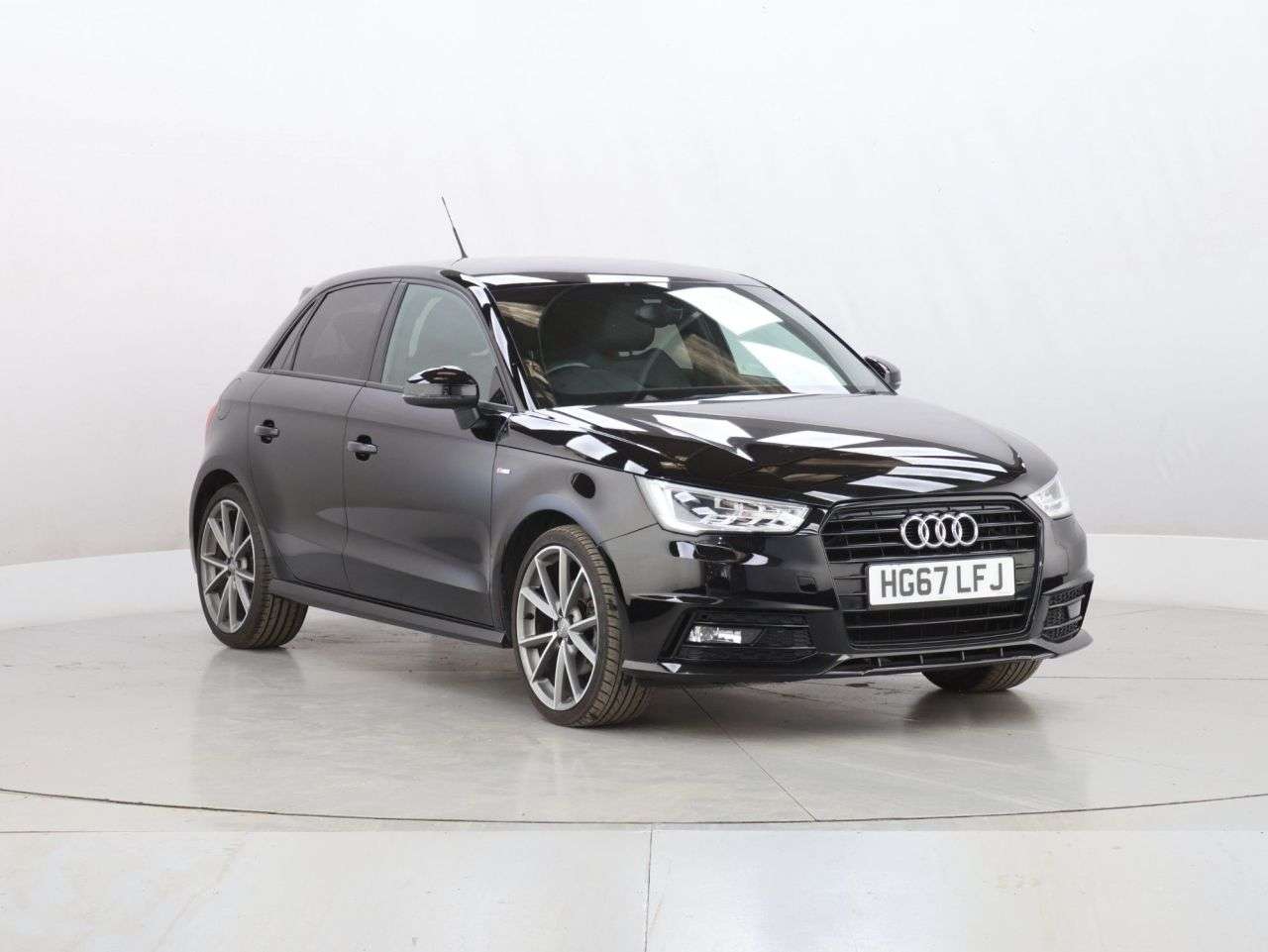 A 2017 AUDI A1 1.4 TFSI CoD Black Edition Sportback 5dr Petrol Manual Euro 6 (s/s) (Nav) ( A 2017 AUDI A1 1.4 TFSI CoD Black Edition Sportback 5dr Petrol Manual Euro 6 (s/s) (Nav) (