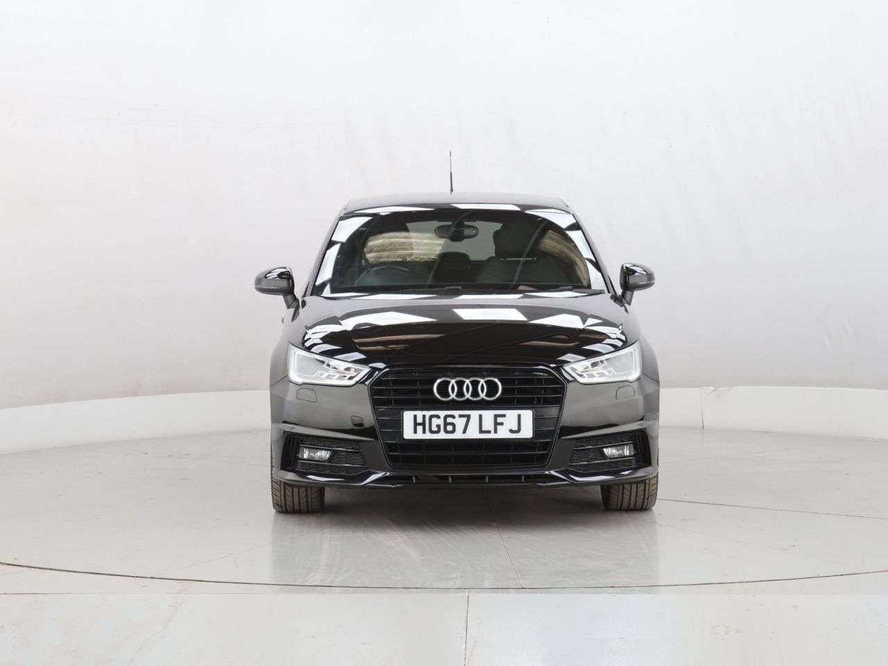 A 2017 AUDI A1 1.4 TFSI CoD Black Edition Sportback 5dr Petrol Manual Euro 6 (s/s) (Nav) ( A 2017 AUDI A1 1.4 TFSI CoD Black Edition Sportback 5dr Petrol Manual Euro 6 (s/s) (Nav) (