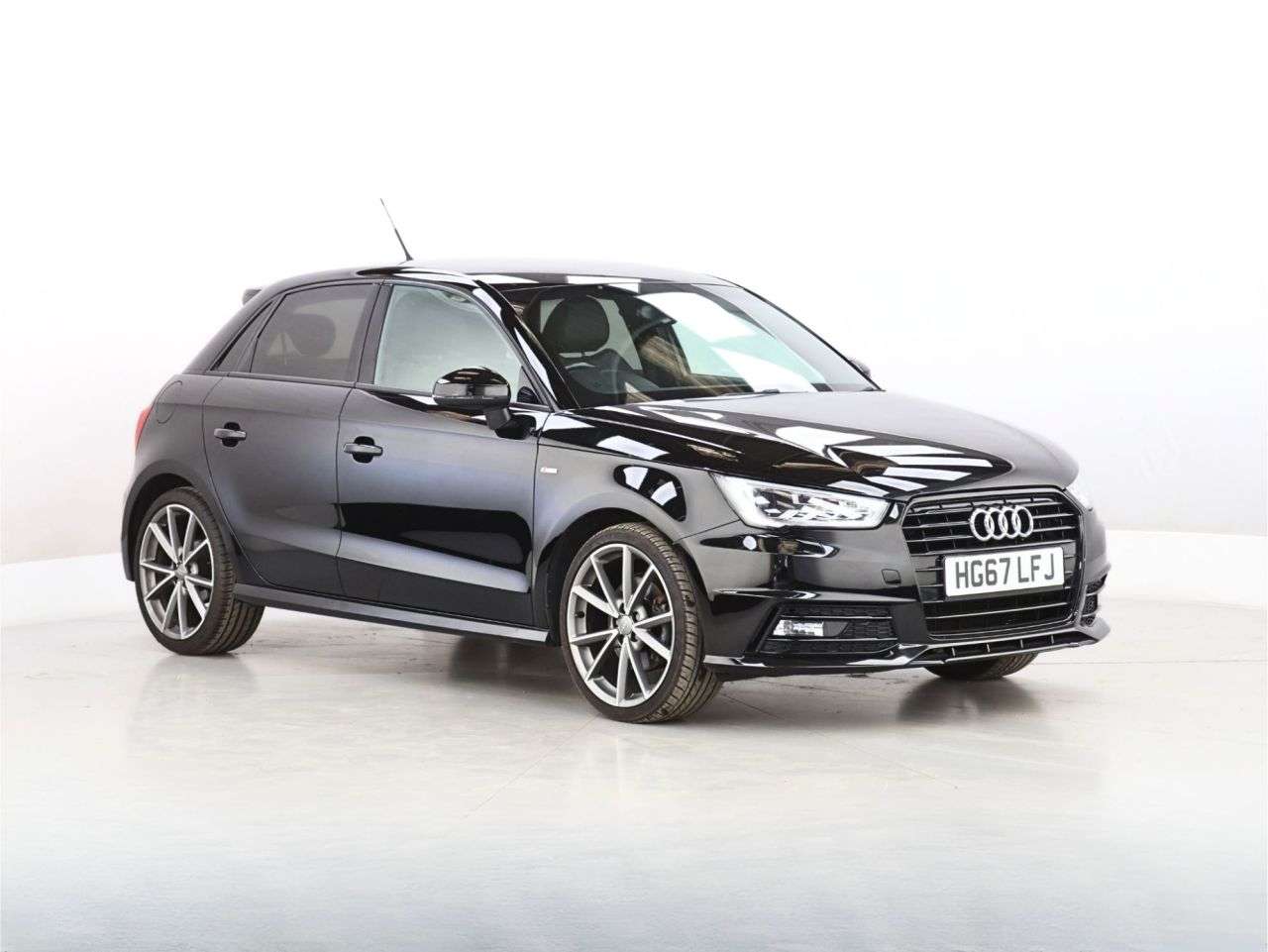 A 2017 AUDI A1 1.4 TFSI CoD Black Edition Sportback 5dr Petrol Manual Euro 6 (s/s) (Nav) ( A 2017 AUDI A1 1.4 TFSI CoD Black Edition Sportback 5dr Petrol Manual Euro 6 (s/s) (Nav) (