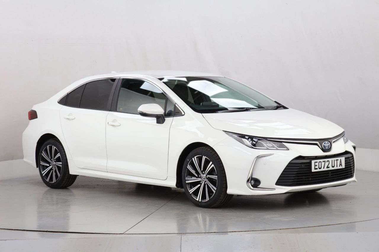 A 2022 TOYOTA COROLLA 1.8 VVT-h GPF Design Saloon 4dr Petrol Hybrid CVT Euro 6 (s/s) (122 ps) A 2022 TOYOTA COROLLA 1.8 VVT-h GPF Design Saloon 4dr Petrol Hybrid CVT Euro 6 (s/s) (122 ps)
