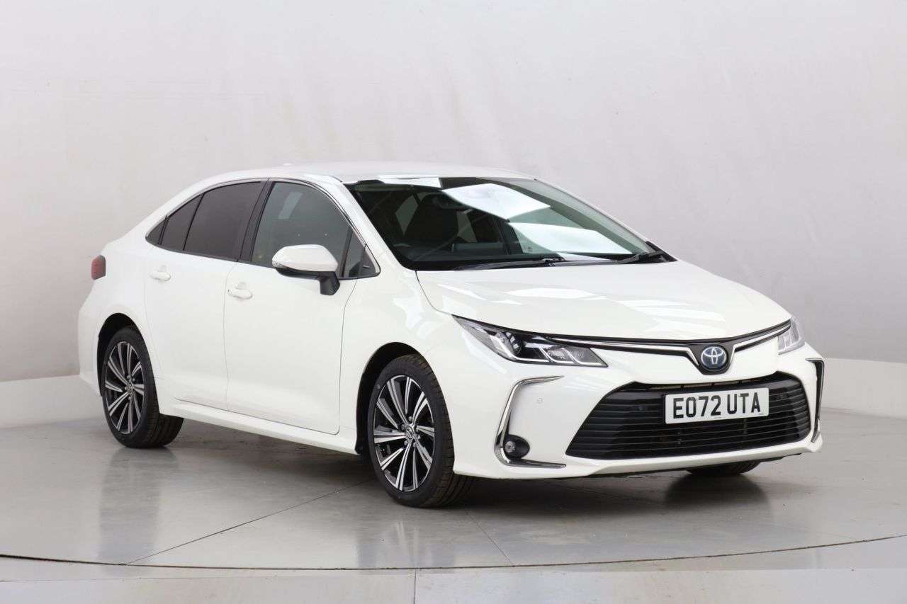 A 2022 TOYOTA COROLLA 1.8 VVT-h GPF Design Saloon 4dr Petrol Hybrid CVT Euro 6 (s/s) (122 ps) A 2022 TOYOTA COROLLA 1.8 VVT-h GPF Design Saloon 4dr Petrol Hybrid CVT Euro 6 (s/s) (122 ps)