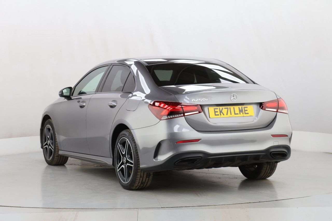 2021 MERCEDES-BENZ A CLASS 2021 MERCEDES-BENZ A CLASS