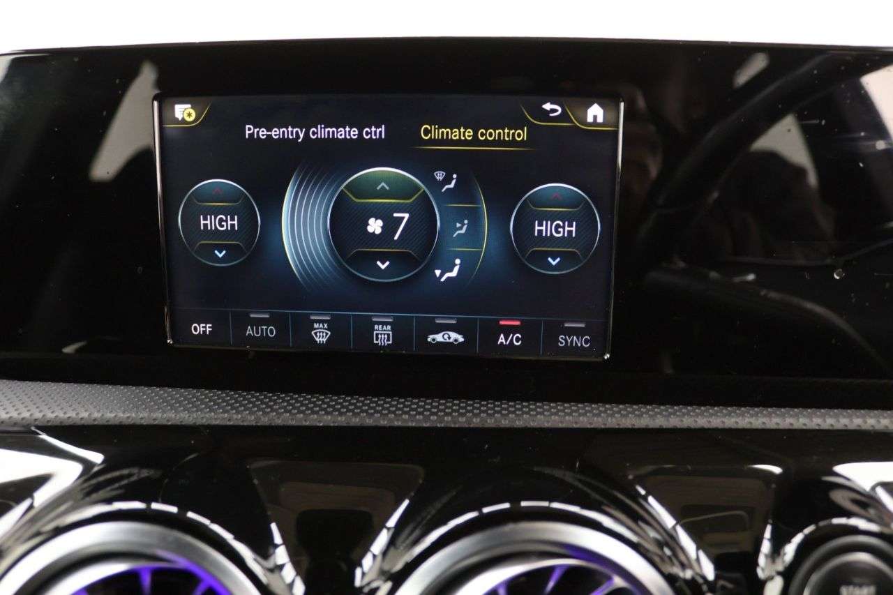 2021 MERCEDES-BENZ A CLASS 2021 MERCEDES-BENZ A CLASS