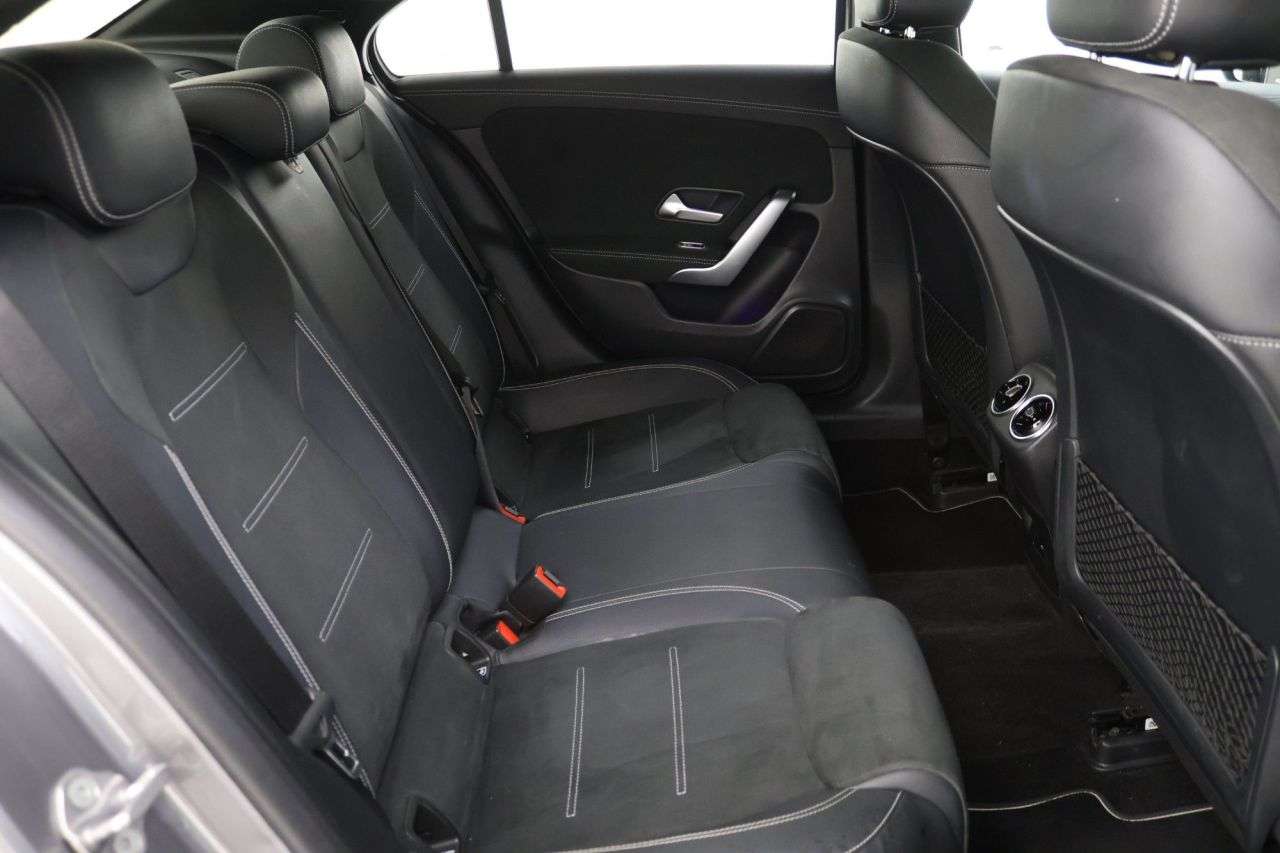 2021 MERCEDES-BENZ A CLASS 2021 MERCEDES-BENZ A CLASS