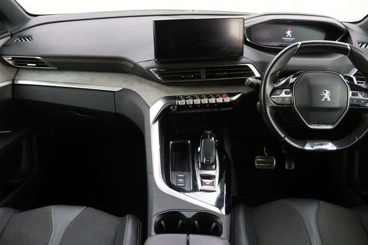 2022 PEUGEOT 5008 2022 PEUGEOT 5008