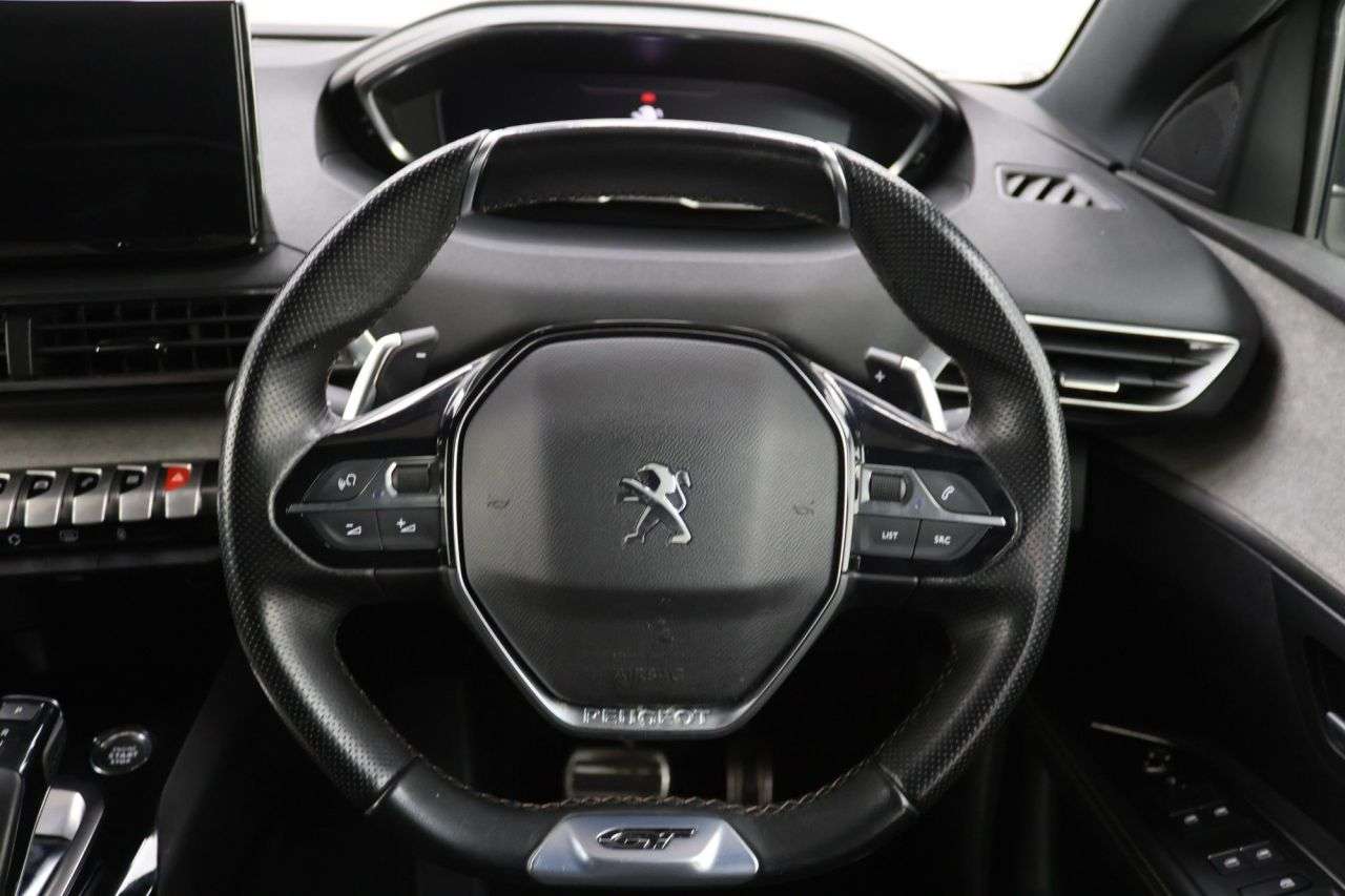 2022 PEUGEOT 5008 2022 PEUGEOT 5008