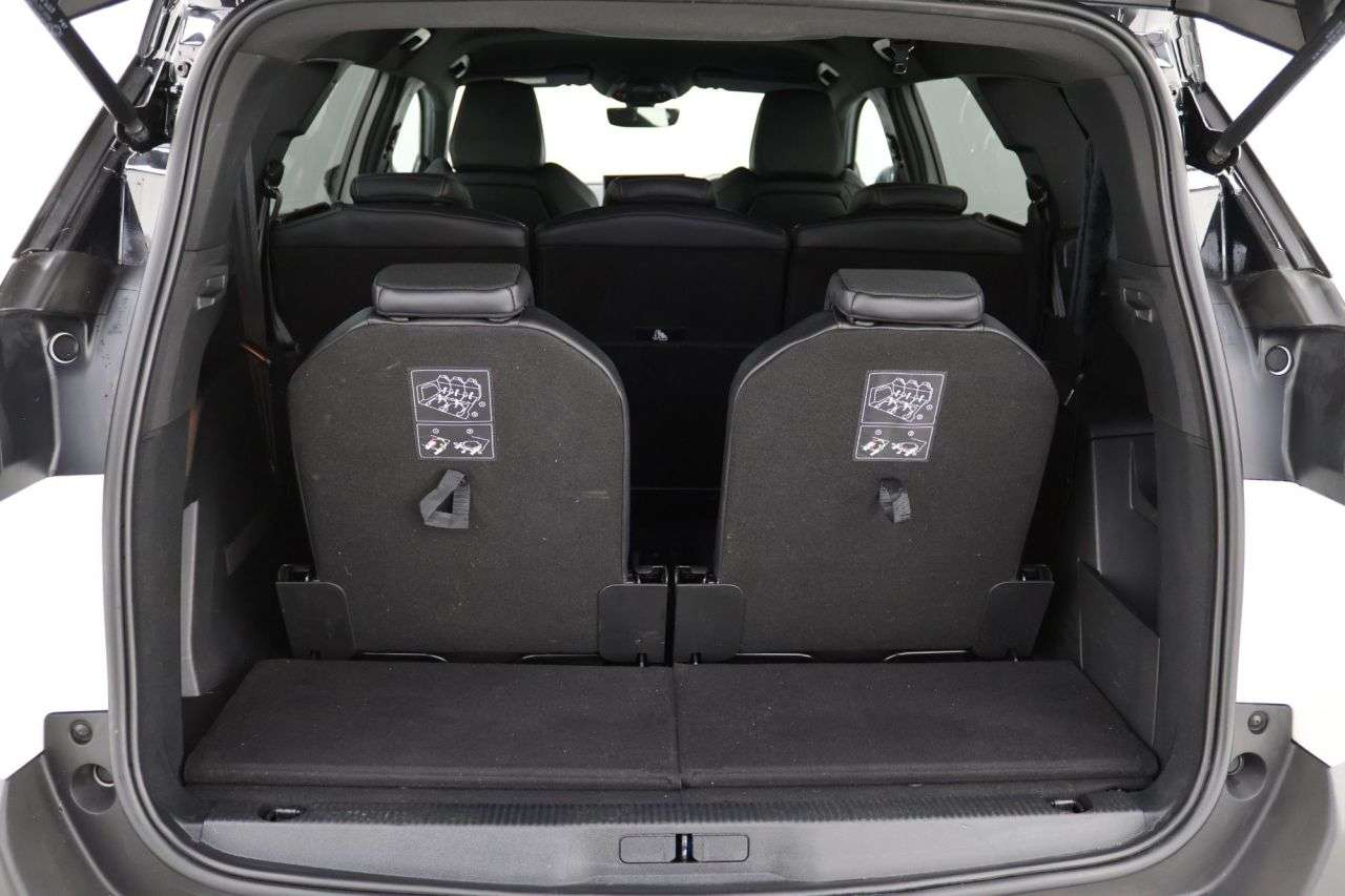 2022 PEUGEOT 5008 2022 PEUGEOT 5008