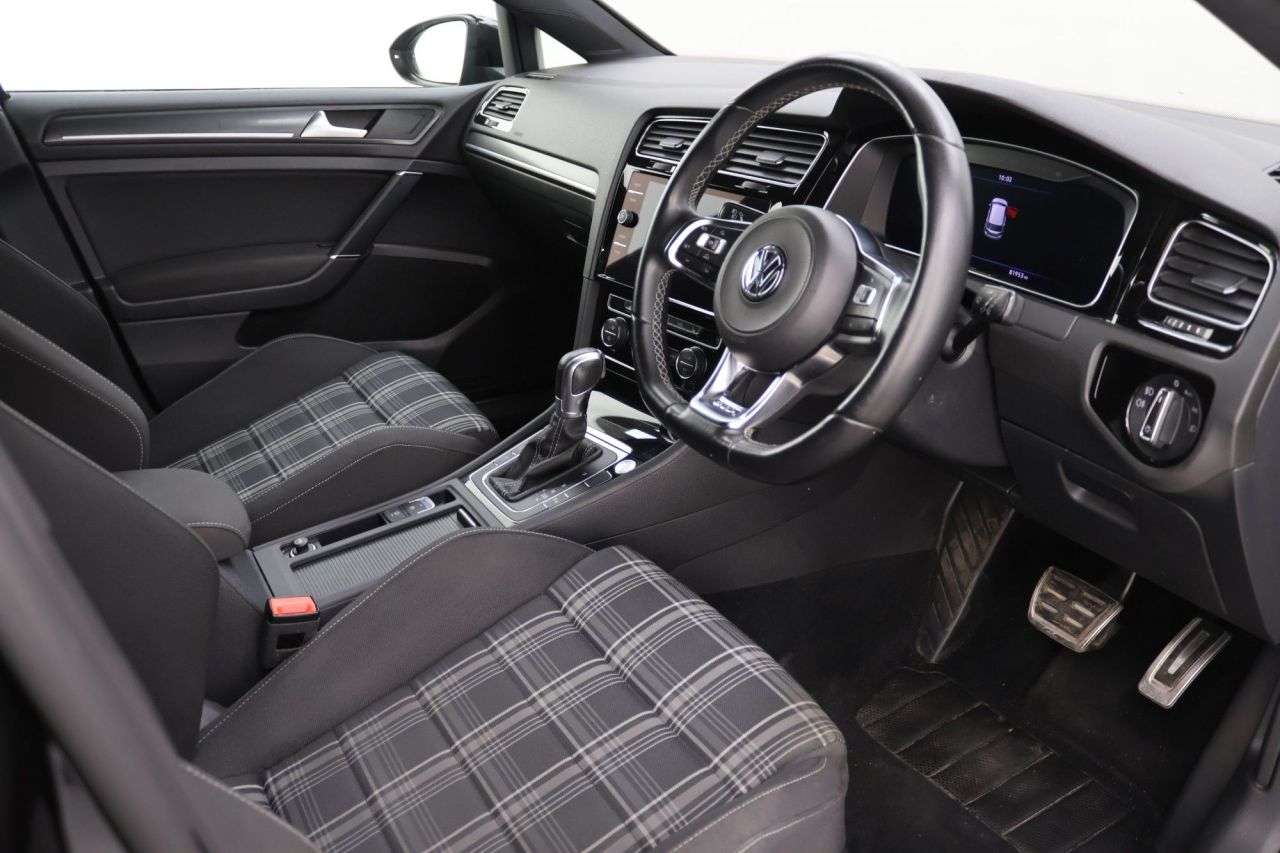 2018 VOLKSWAGEN GOLF 2018 VOLKSWAGEN GOLF