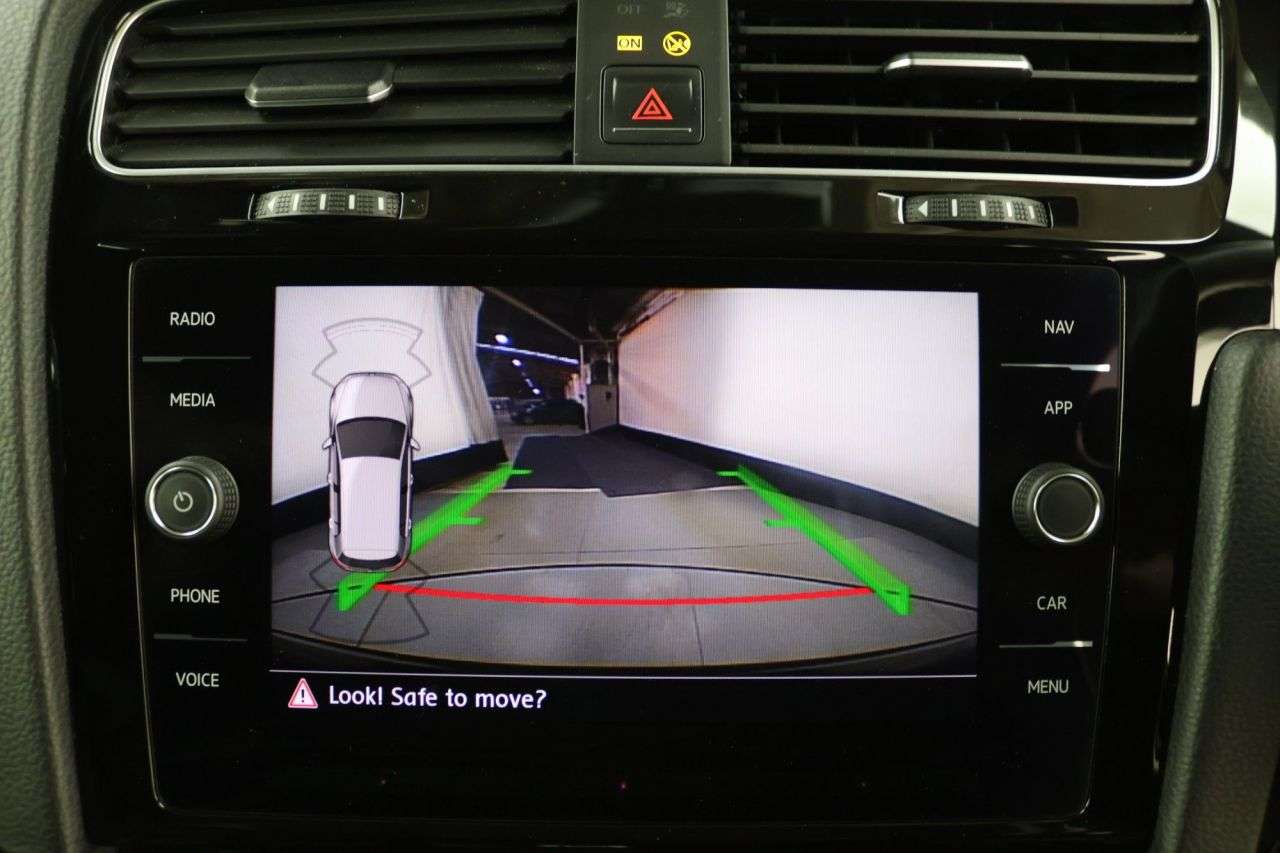 2018 VOLKSWAGEN GOLF 2018 VOLKSWAGEN GOLF