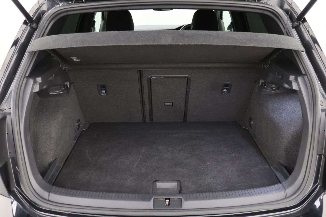 2018 VOLKSWAGEN GOLF 2018 VOLKSWAGEN GOLF