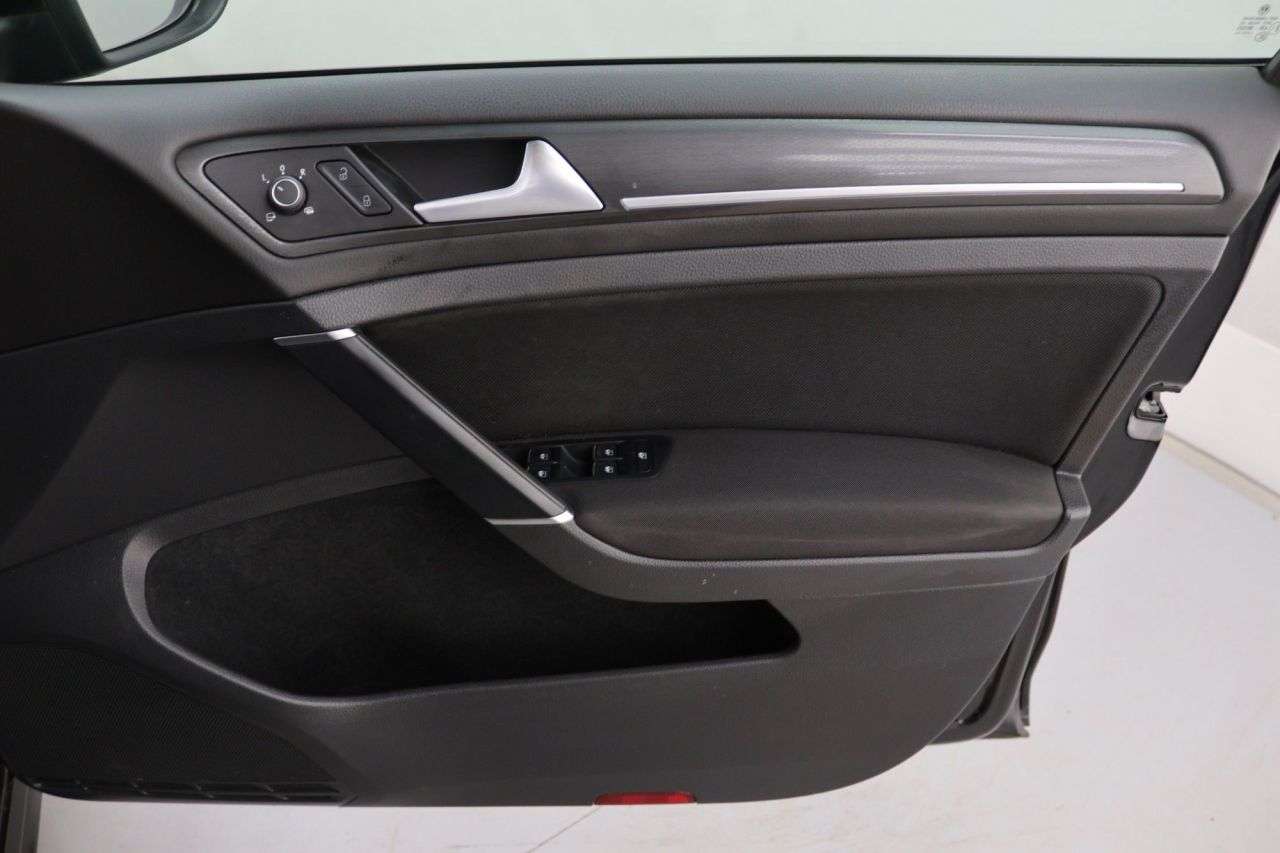 2018 VOLKSWAGEN GOLF 2018 VOLKSWAGEN GOLF