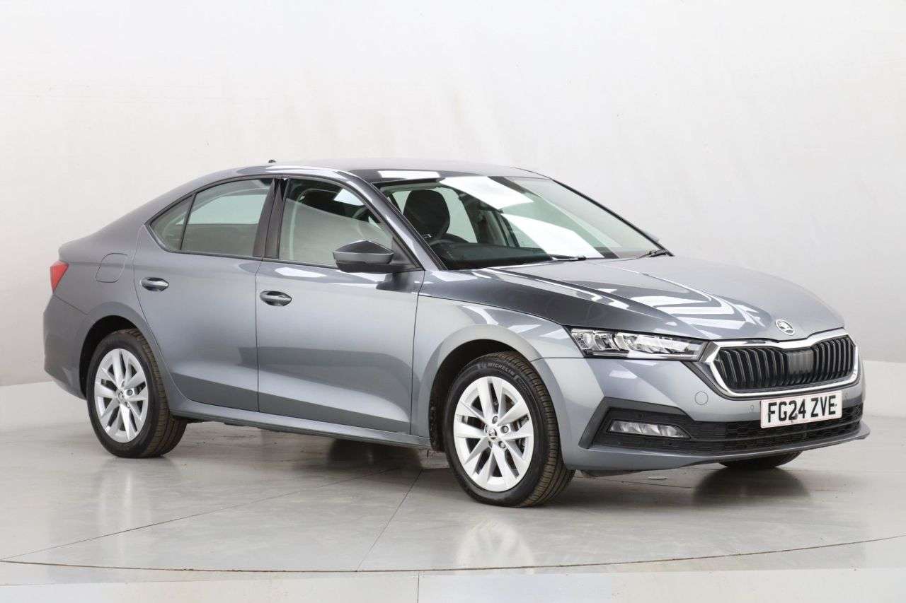 A 2024 SKODA OCTAVIA 1.4 TSI iV 13kWh SE Technology Hatchback 5dr Petrol Plug-in Hybrid DSG Euro A 2024 SKODA OCTAVIA 1.4 TSI iV 13kWh SE Technology Hatchback 5dr Petrol Plug-in Hybrid DSG Euro
