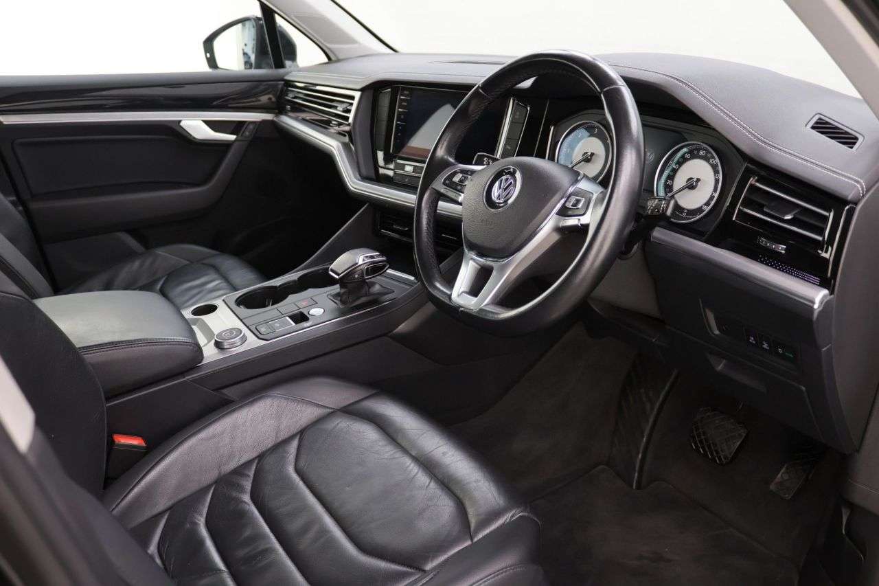 2018 VOLKSWAGEN TOUAREG 2018 VOLKSWAGEN TOUAREG