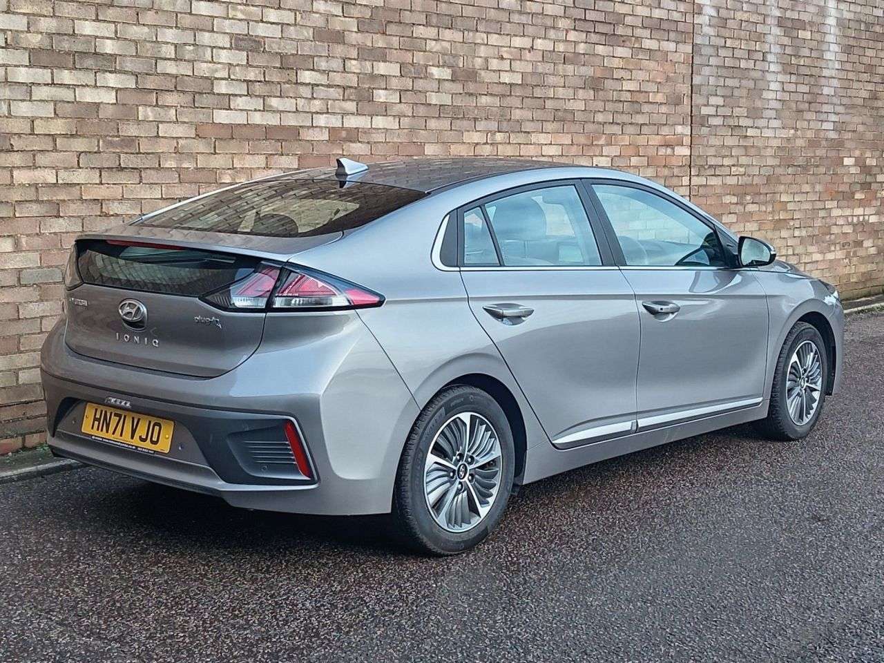 2021 HYUNDAI IONIQ 2021 HYUNDAI IONIQ