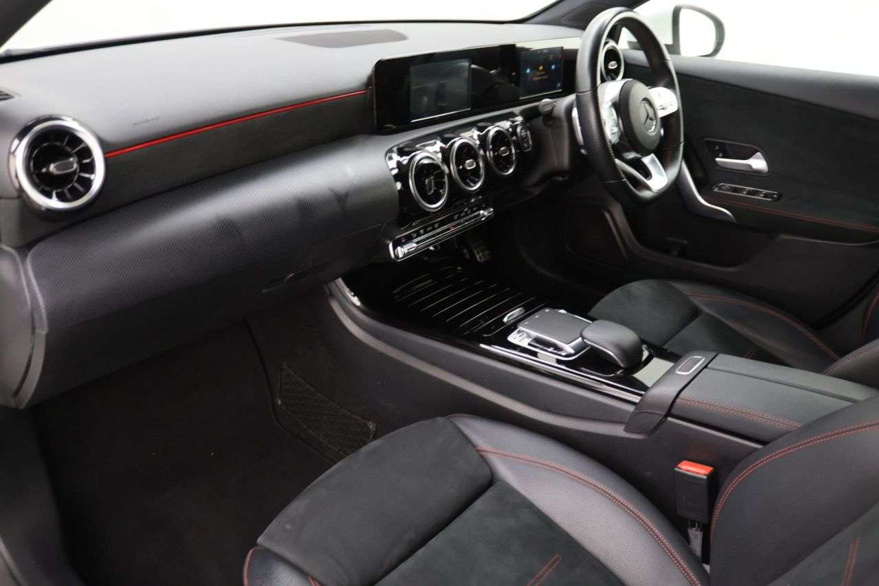 2019 MERCEDES-BENZ A CLASS 2019 MERCEDES-BENZ A CLASS