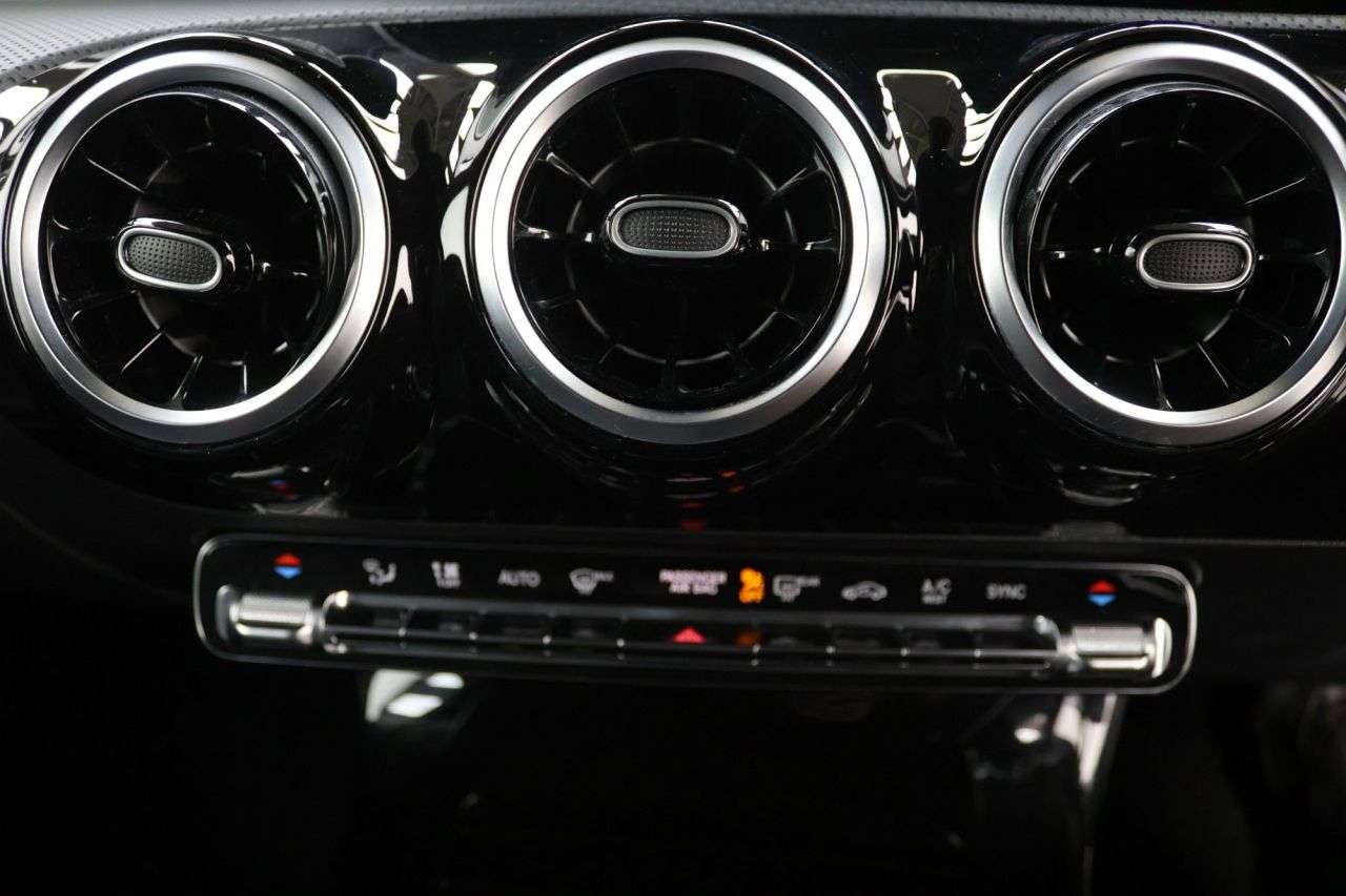 2019 MERCEDES-BENZ CLA CLASS 2019 MERCEDES-BENZ CLA CLASS