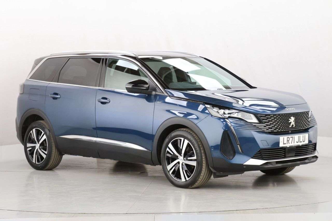 A 2022 PEUGEOT 5008 1.5 BlueHDi GT SUV 5dr Diesel Euro 6 (s/s) (130 ps) A 2022 PEUGEOT 5008 1.5 BlueHDi GT SUV 5dr Diesel Euro 6 (s/s) (130 ps)