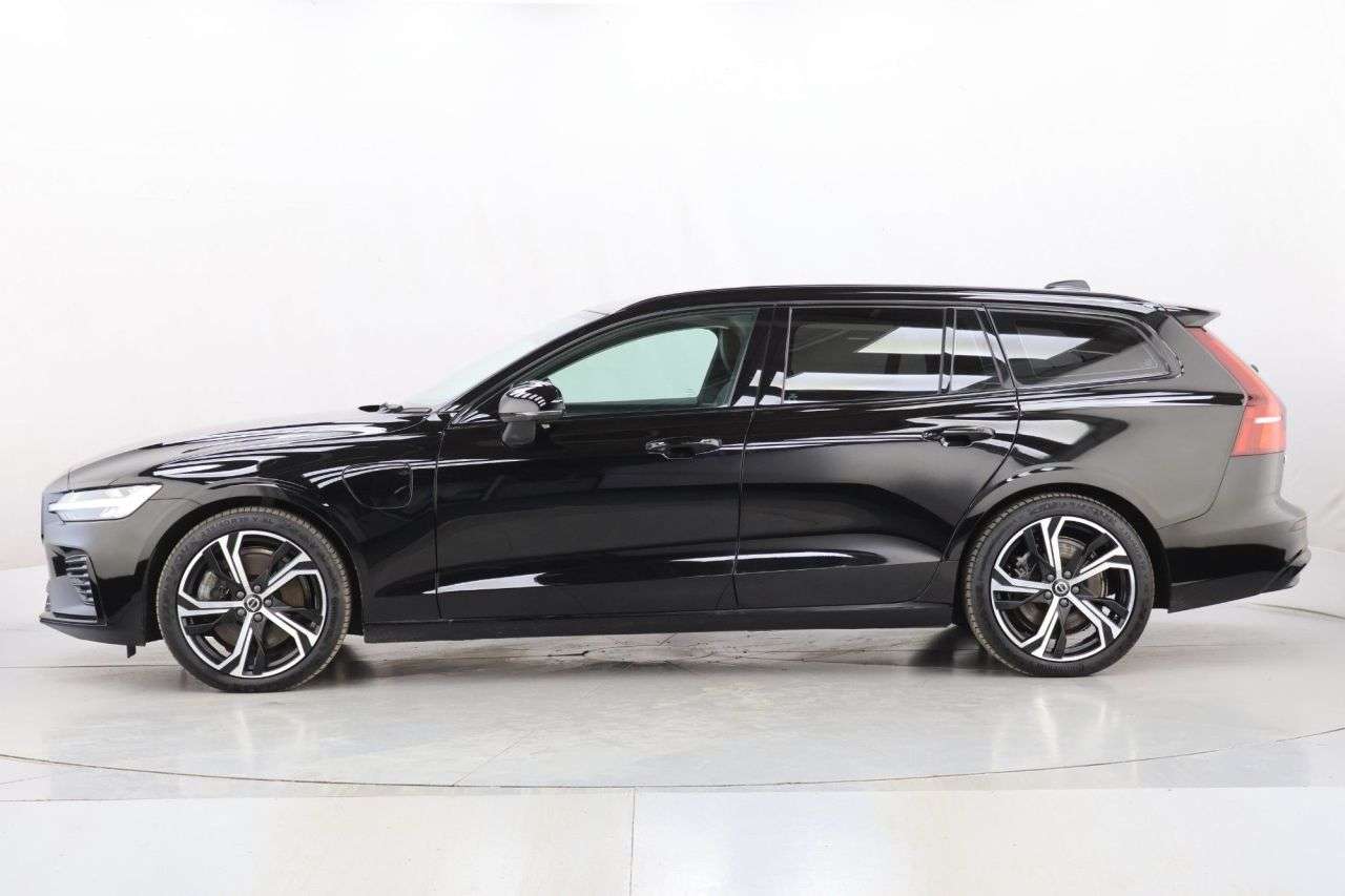 2022 VOLVO V60 2022 VOLVO V60