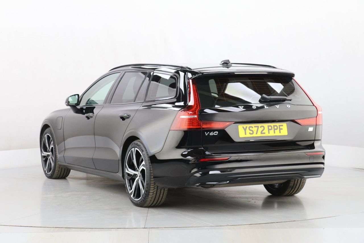2022 VOLVO V60 2022 VOLVO V60