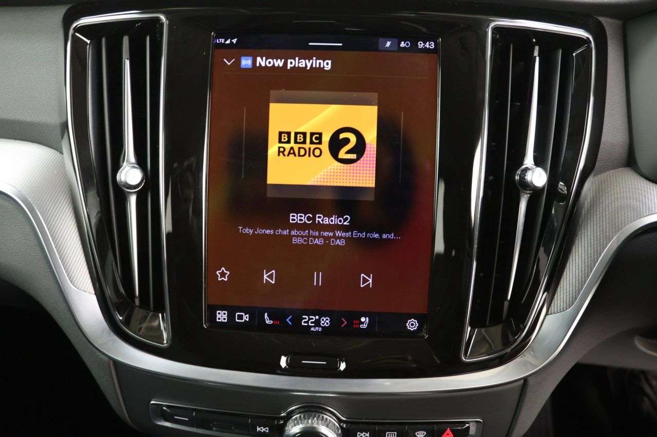 2022 VOLVO V60 2022 VOLVO V60