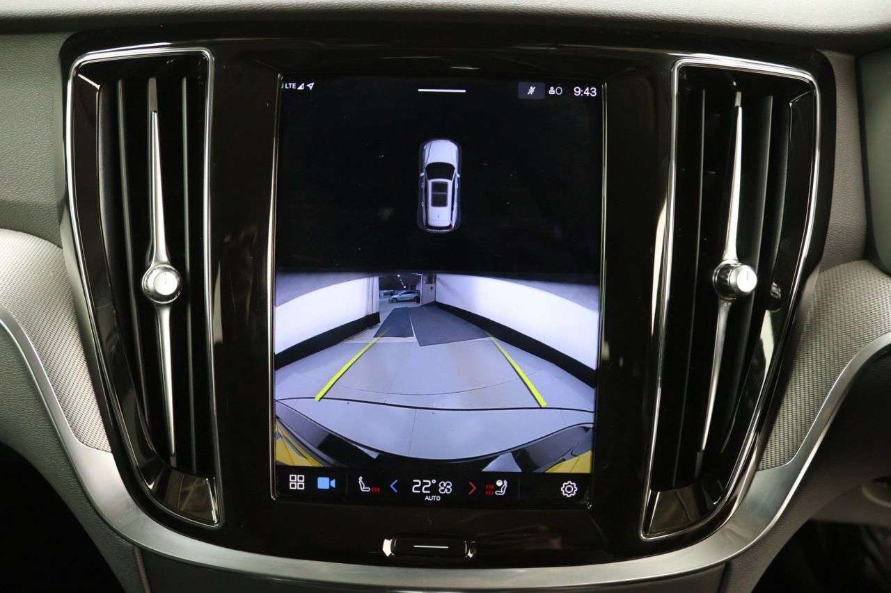 2022 VOLVO V60 2022 VOLVO V60